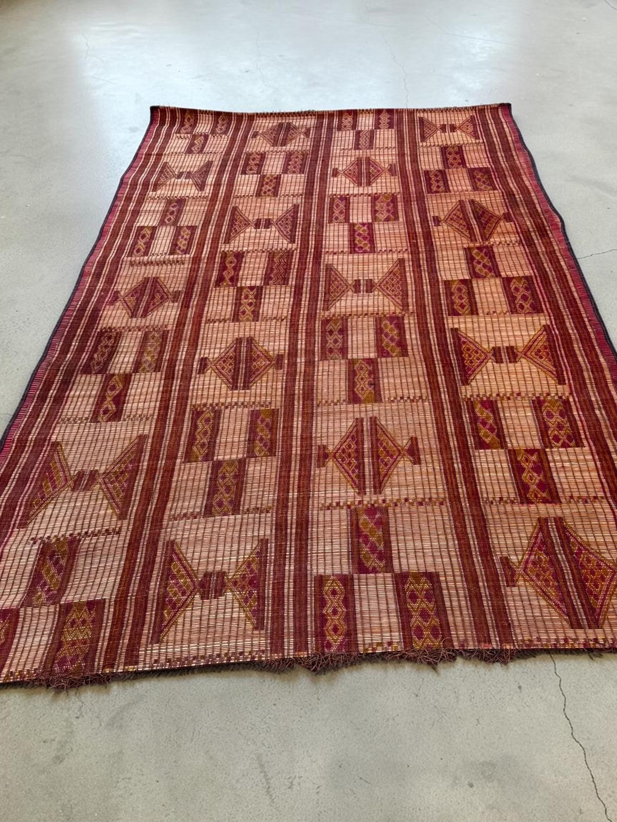 Vintage Tuareg mat with red geometric bands, 2.80 × 1.98 m, House of Anouar