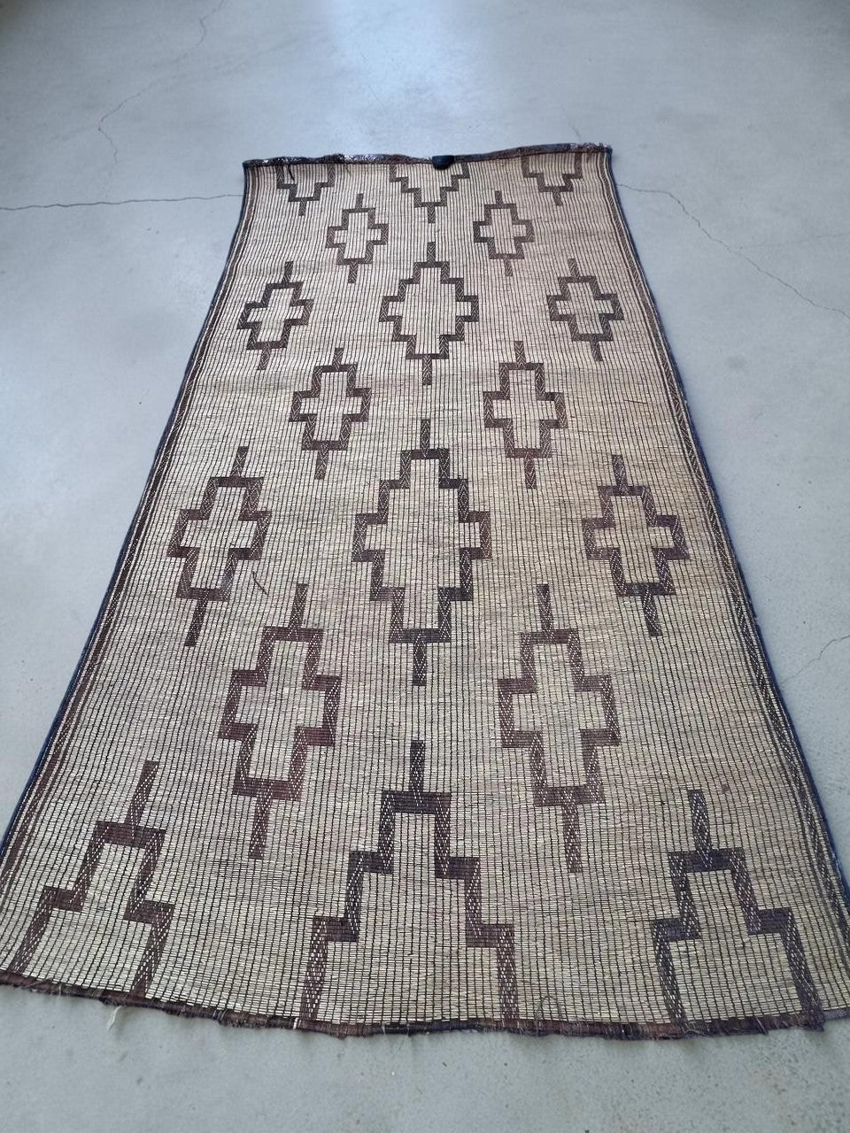 Vintage Tuareg mat with stepped diamond rows, 3.28 × 1.80 m, House of Anouar